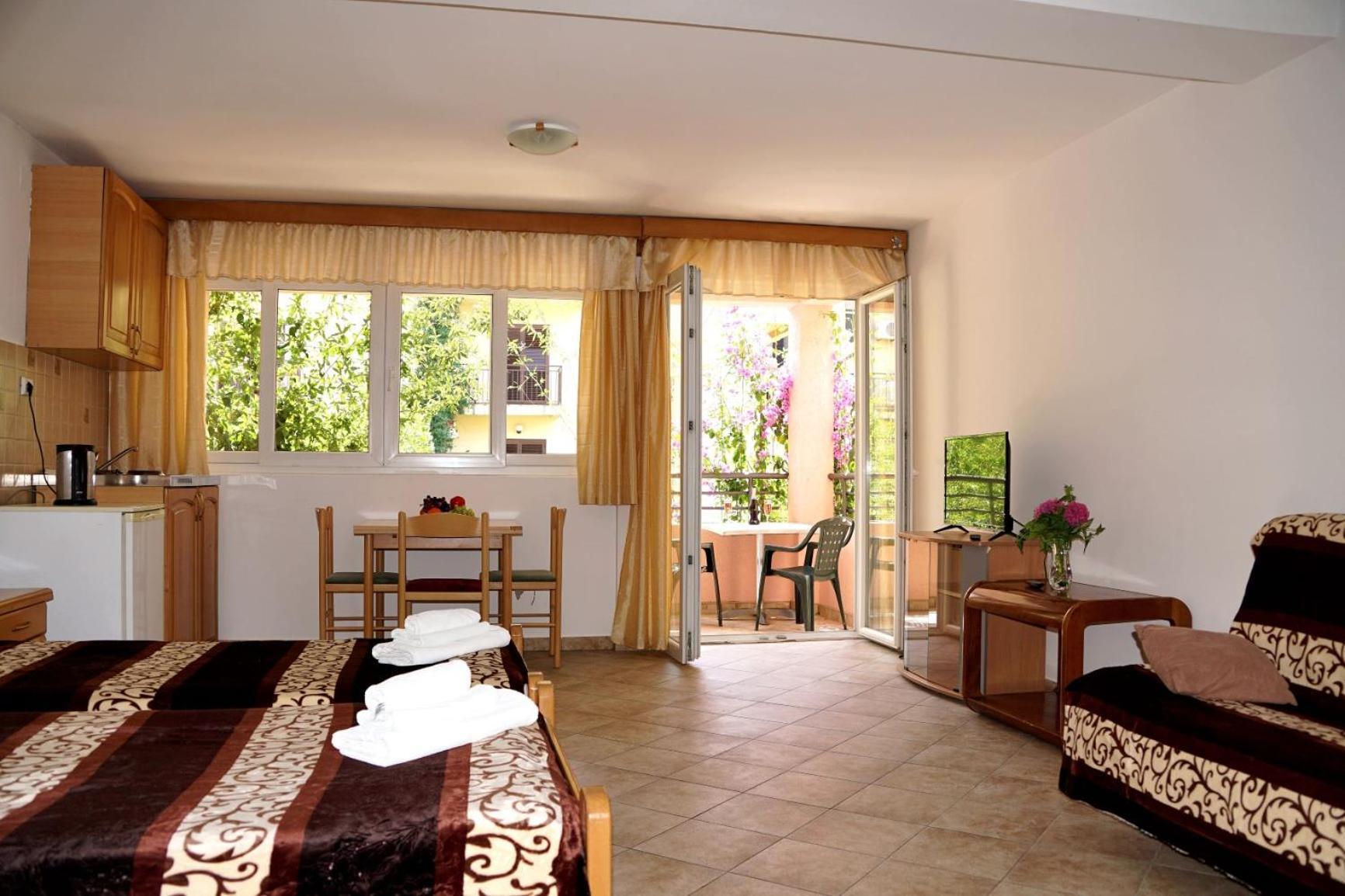 Apartments Stanivukovic Budva Rum bild